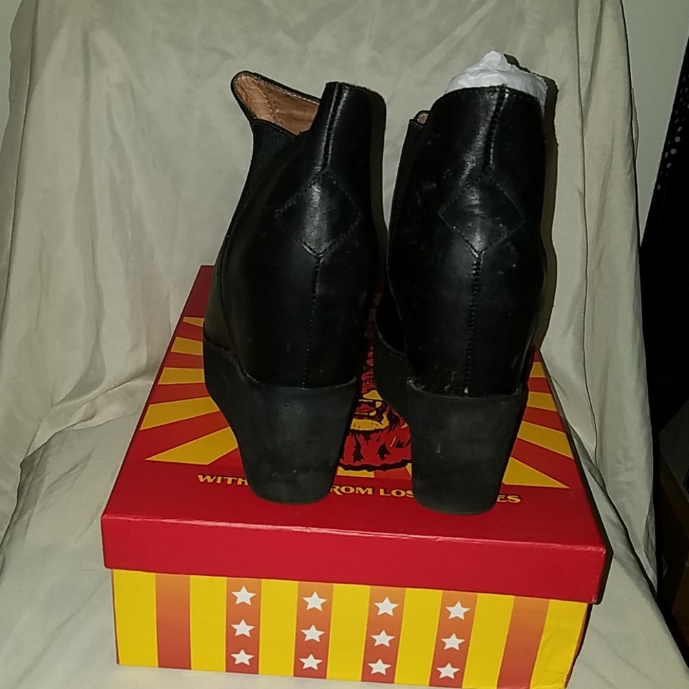 Booties - Picture 5 of 7